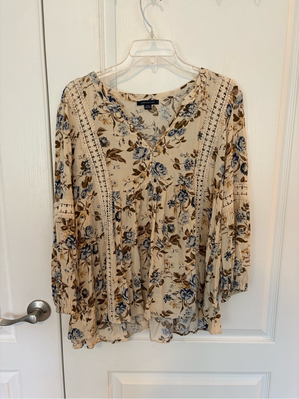 American Eagle Outfitters Cream Floral Lace-Trim Blouse